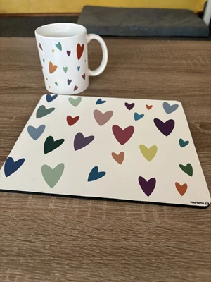 Set podložka + hrnek Hearts